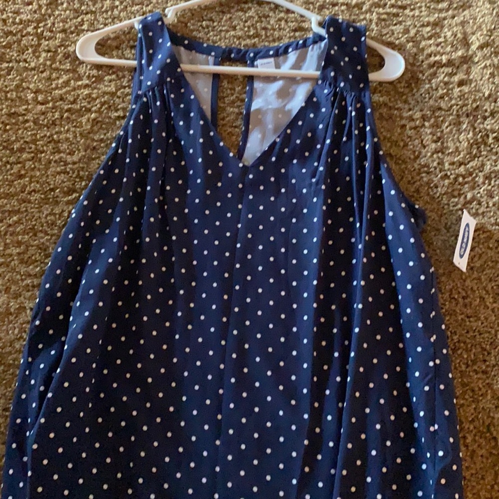 Brand new blue polka dot old navy shirt